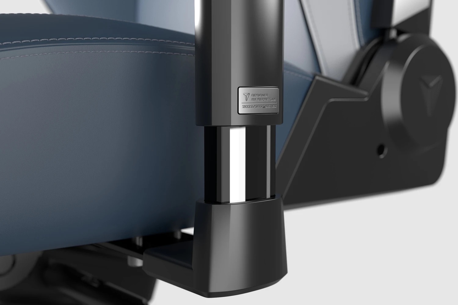 armrest-secretlab-royal