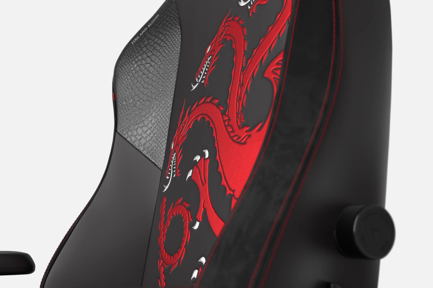 dragon-front-side-gaming-chair