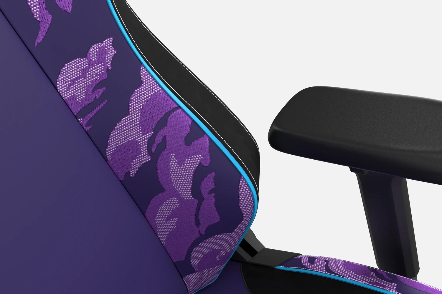 side-gaming-chair-fortnite