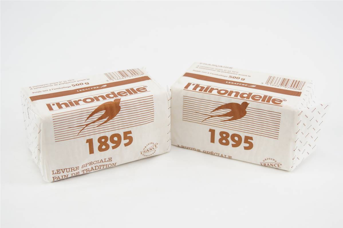 214071---LEVURE-HIRONDELLE-TRADITION-1kg-1895x1200