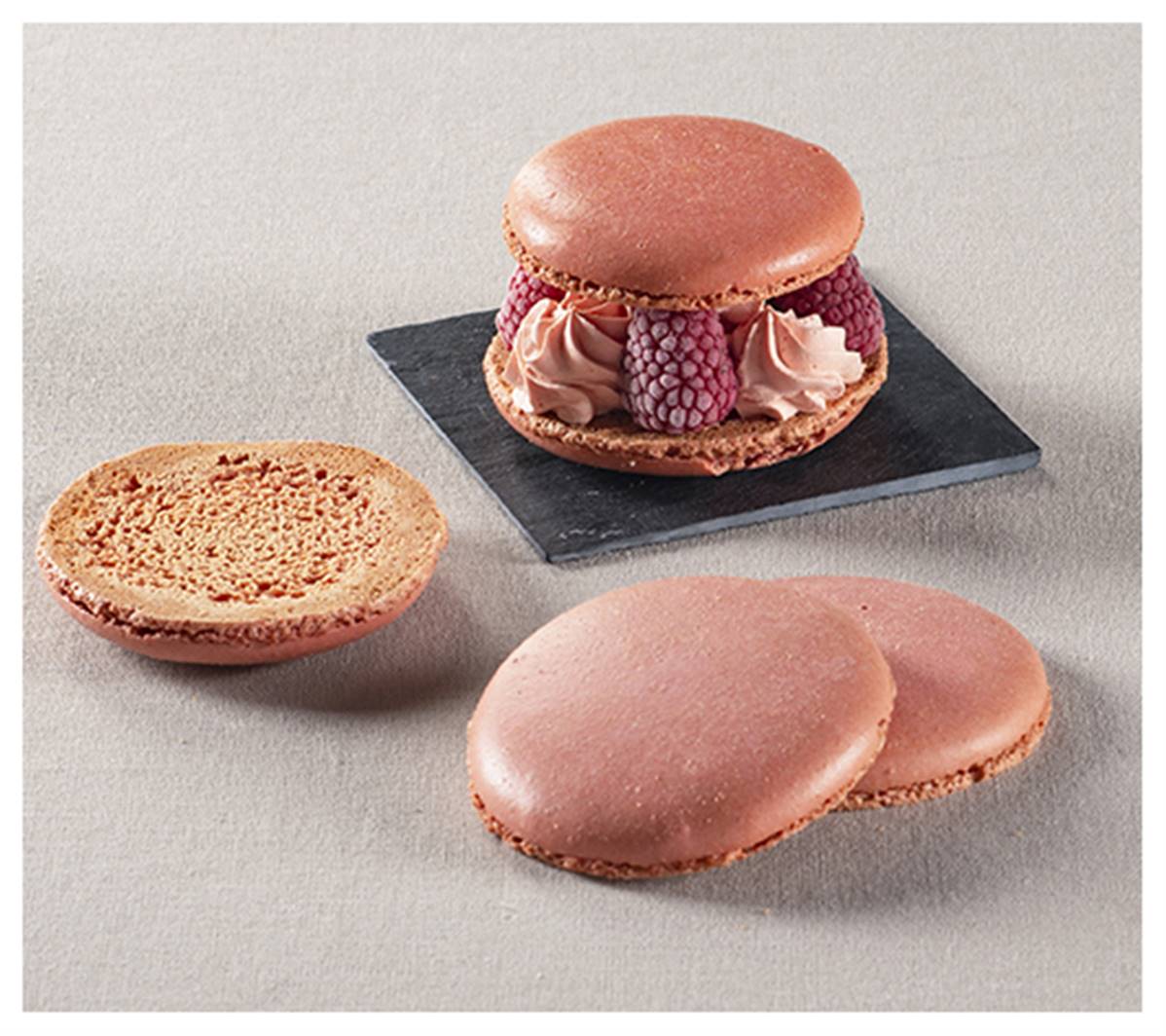 Coque de macaron 14gr à la rose diamètre 73mm en carton de 48