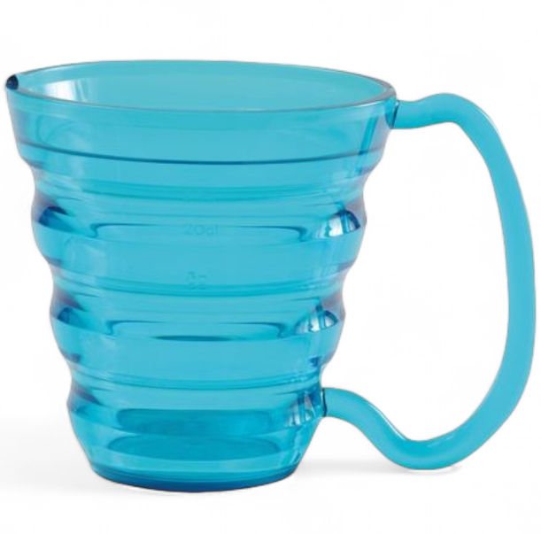 une-tasse-ergo-avec-grande-anse-bleue-pour-les-grandes-mains