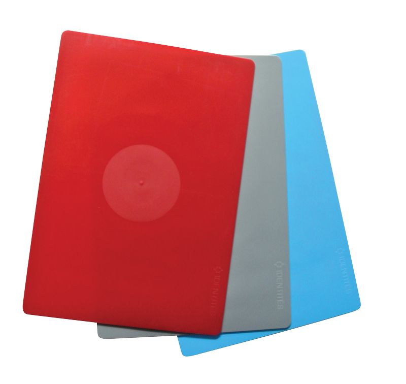 trois-sets-de-repas-antiderapant-ergo-plus-special-lave-vaisselle-3-couleurs-rouge-gris-bleu