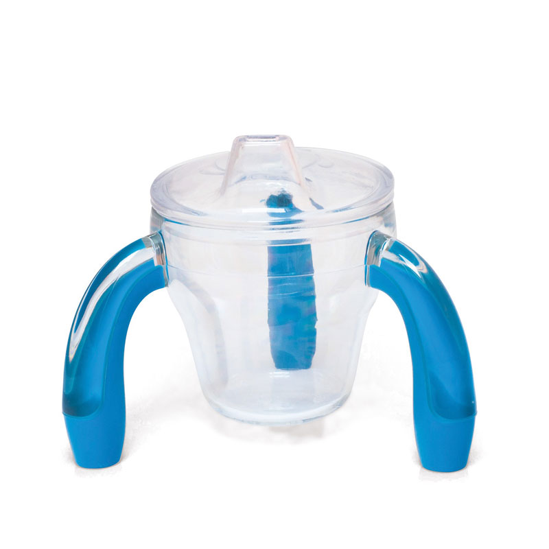 une-tasse-tripode-antiderapante-avec-couvercle-bec-et-anses-bleues