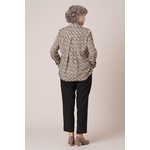 forestime-chemisier-pour-personnes-agees-imprime-kaki-dos-scaled
