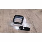 une-loupe-ajustable-3-grossissements-posee-sur-une-table