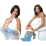 deux-femmes-avec-protection-platre-une-au-bras-l-autre-a-la-jambe