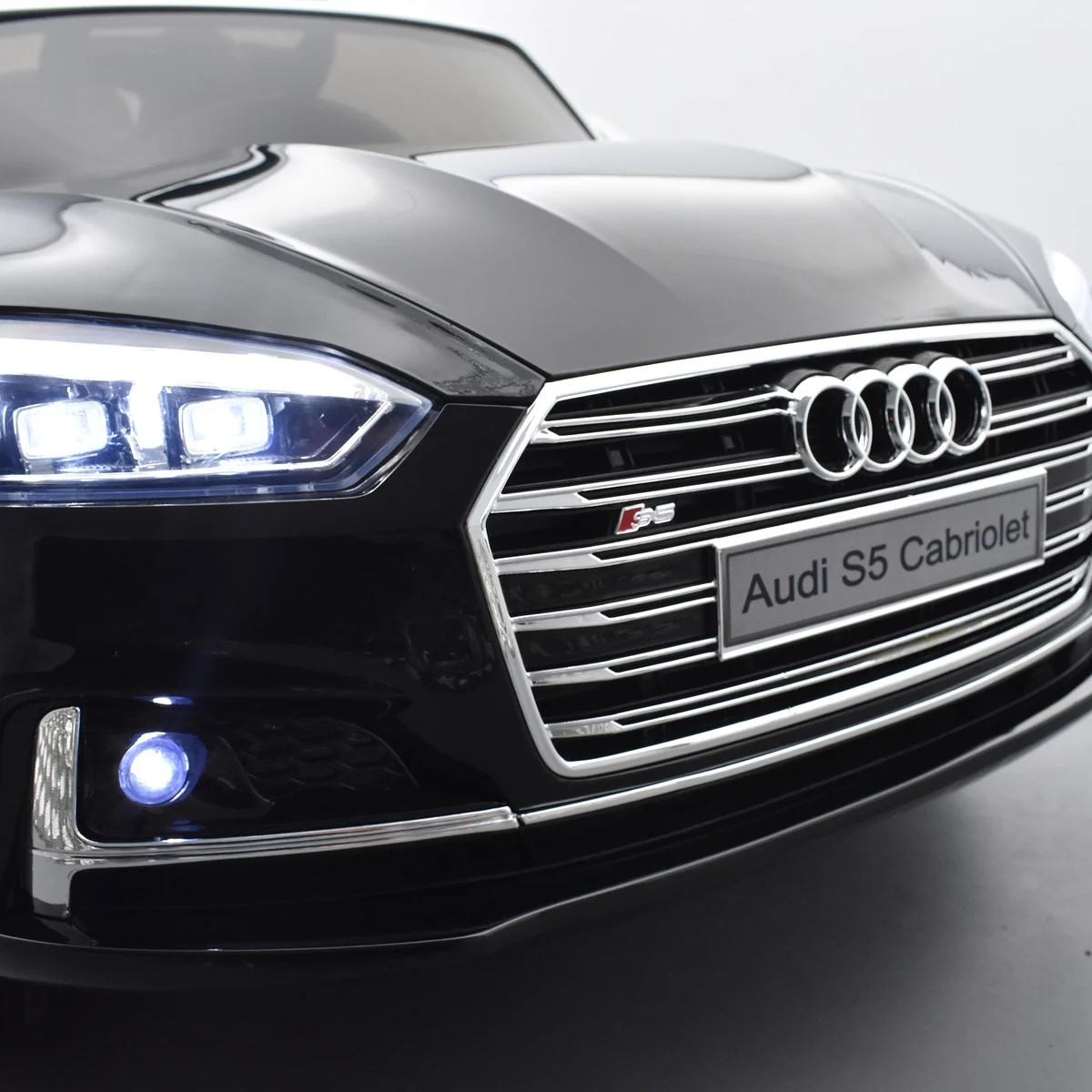 VOITURE ÉLECTRIQUE ENFANT AUDI S5 COUPÉ TFSI NOIR 13 SUR 15
