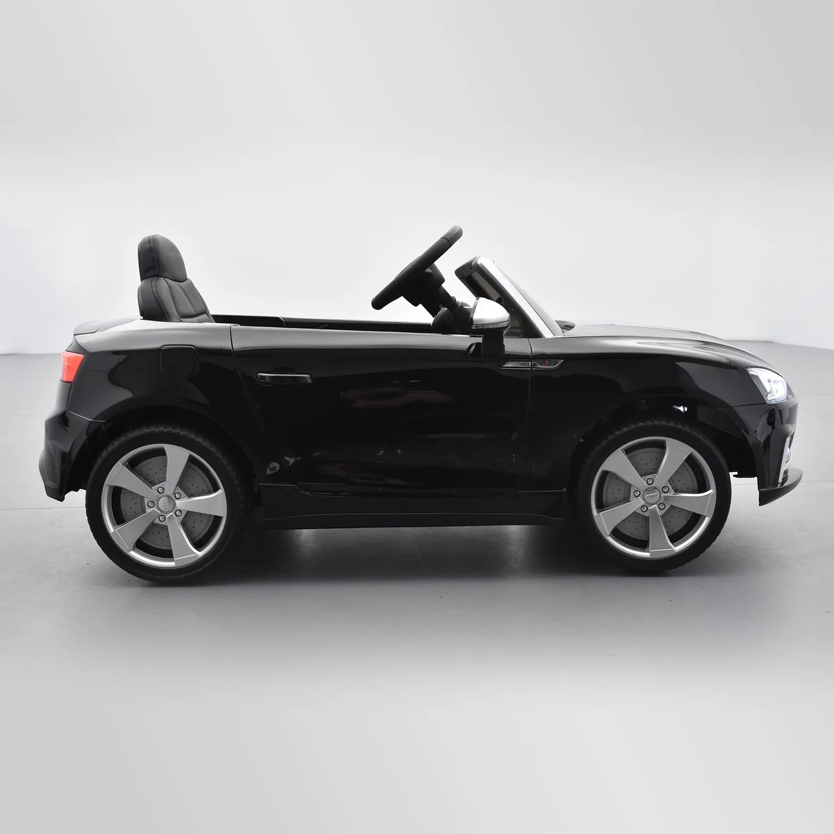 VOITURE ÉLECTRIQUE ENFANT AUDI S5 COUPÉ TFSI NOIR 3 SUR 15