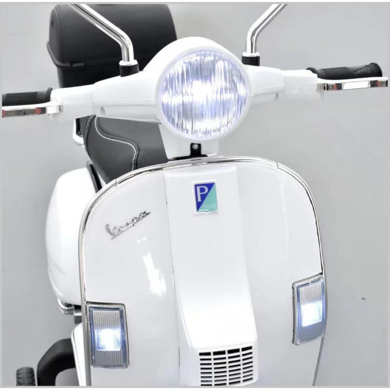 scooter-electrique-enfant-piaggio-vespa-px150-blanc-apollo 8 sur 9