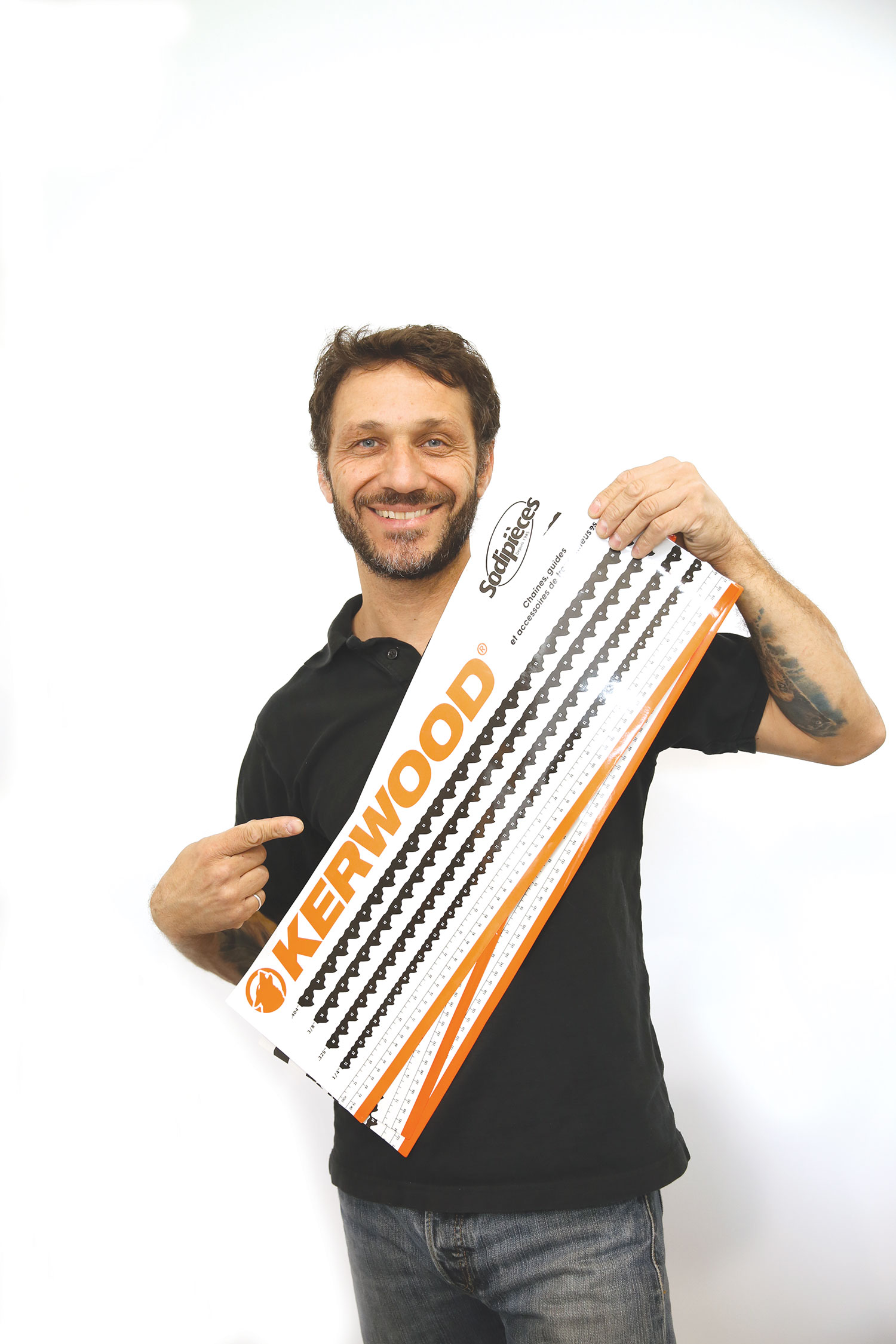 1 CHAÎNE KERWOOD 100. 1 MESUREUR KERWOOD DE CHAÎNES TRONÇONNEUSES !