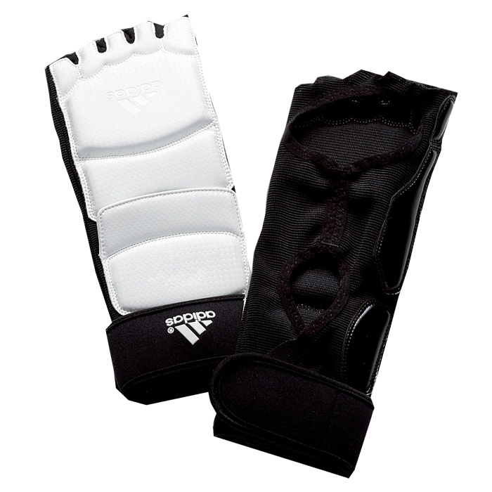 pitaines-taekwondo-adidas