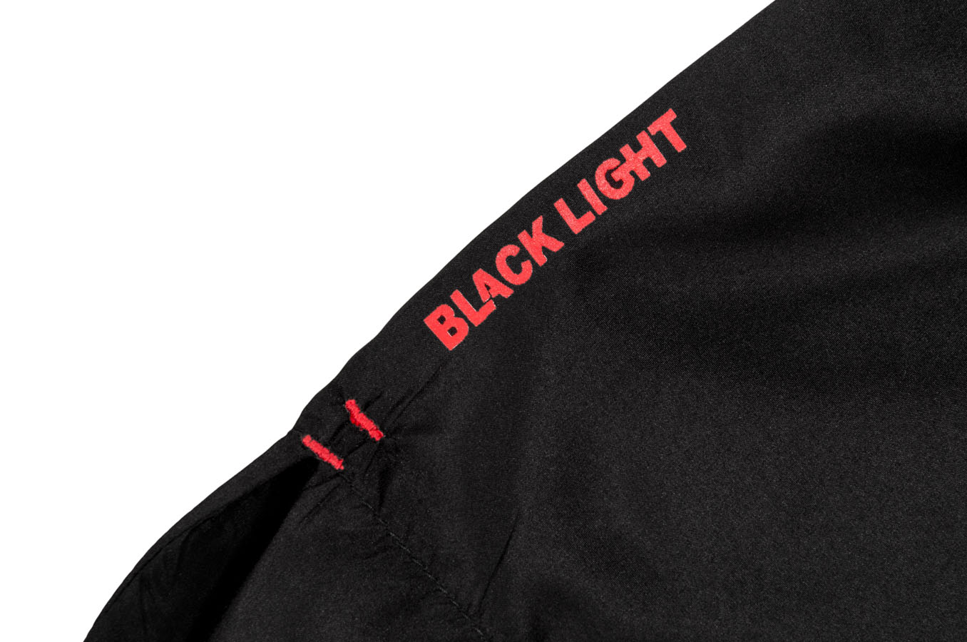 short_boxe_metal_boxe_black_light