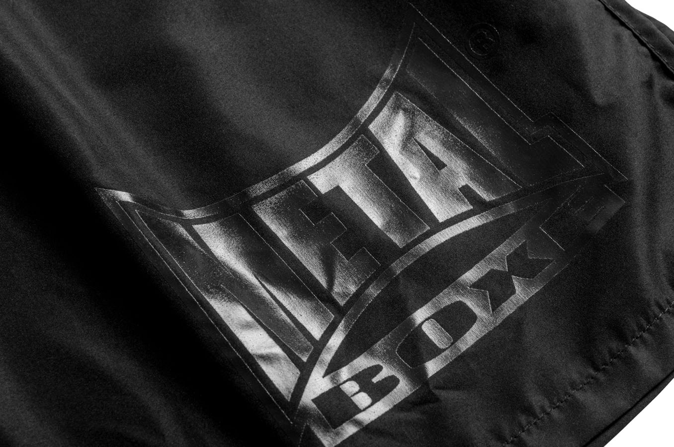 short_boxe_metal_boxe_black_light_tc67n