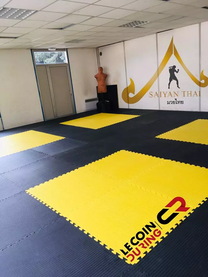 tatami-puzzle-noir-et-jaune