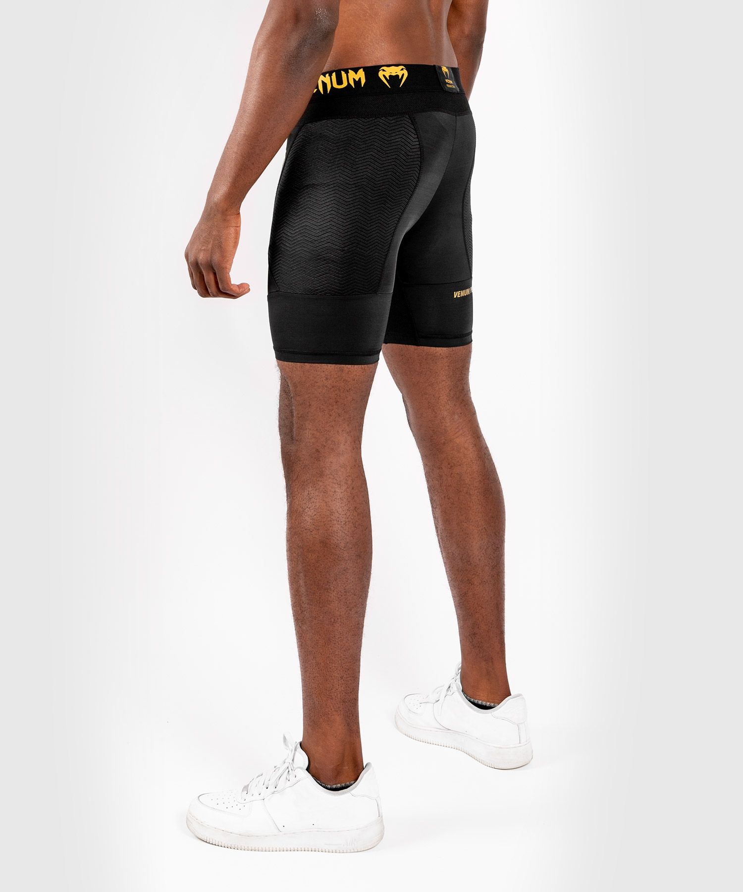 short-compression-venum-03725-126