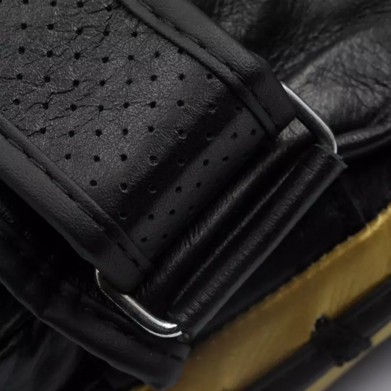 patte-ours-adidas-cuir