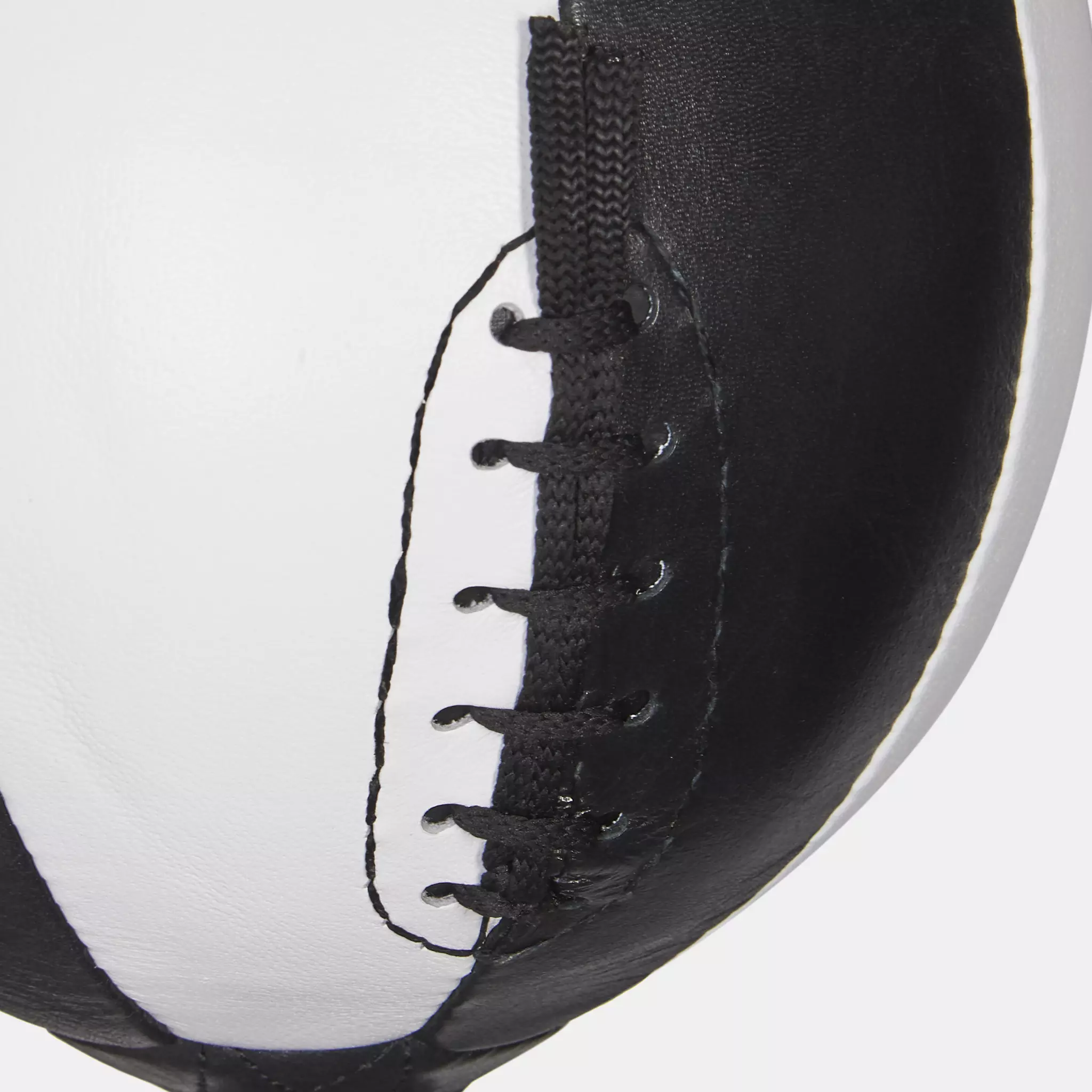 ballon-double-elastique-leone-cuir-AT809