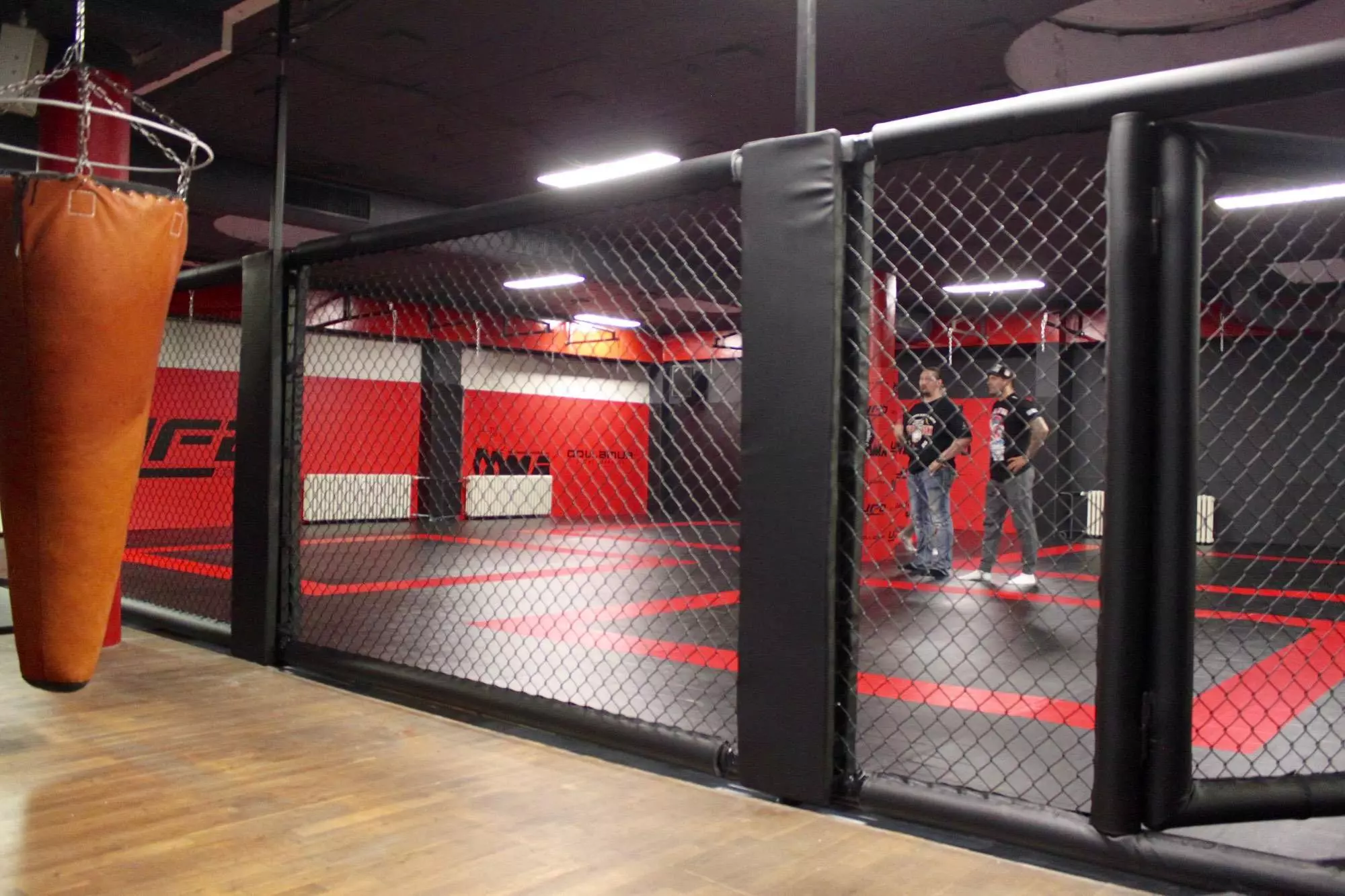 panneau-cage-mma