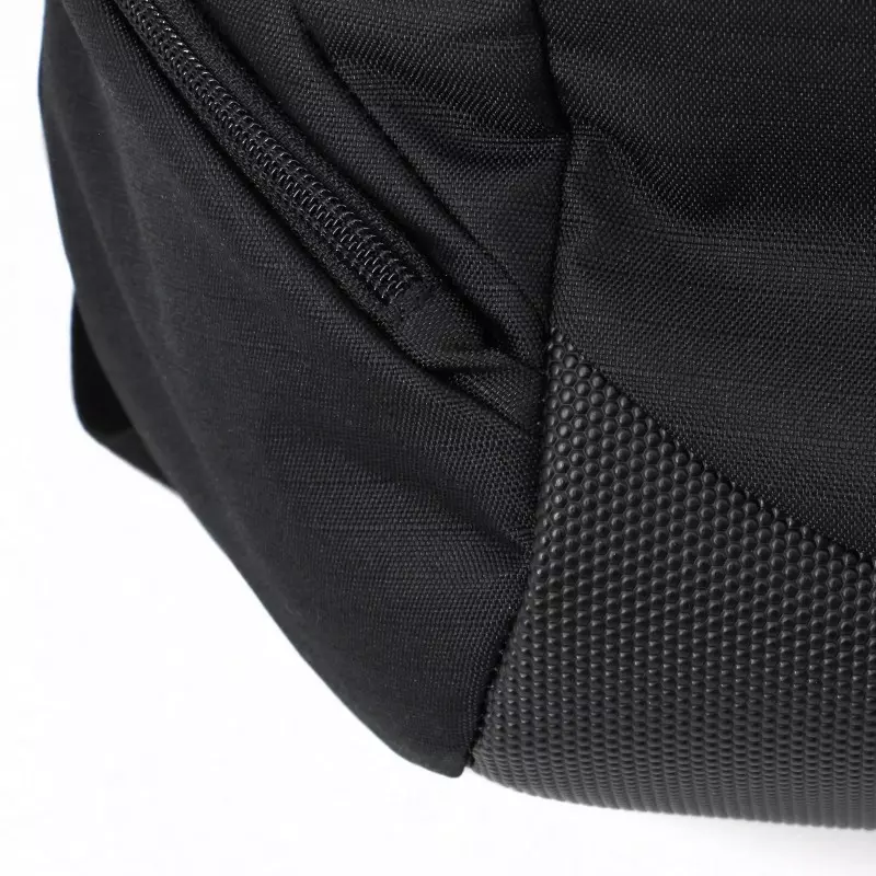 sac-de-soprt-adidas-adiacc090-noir