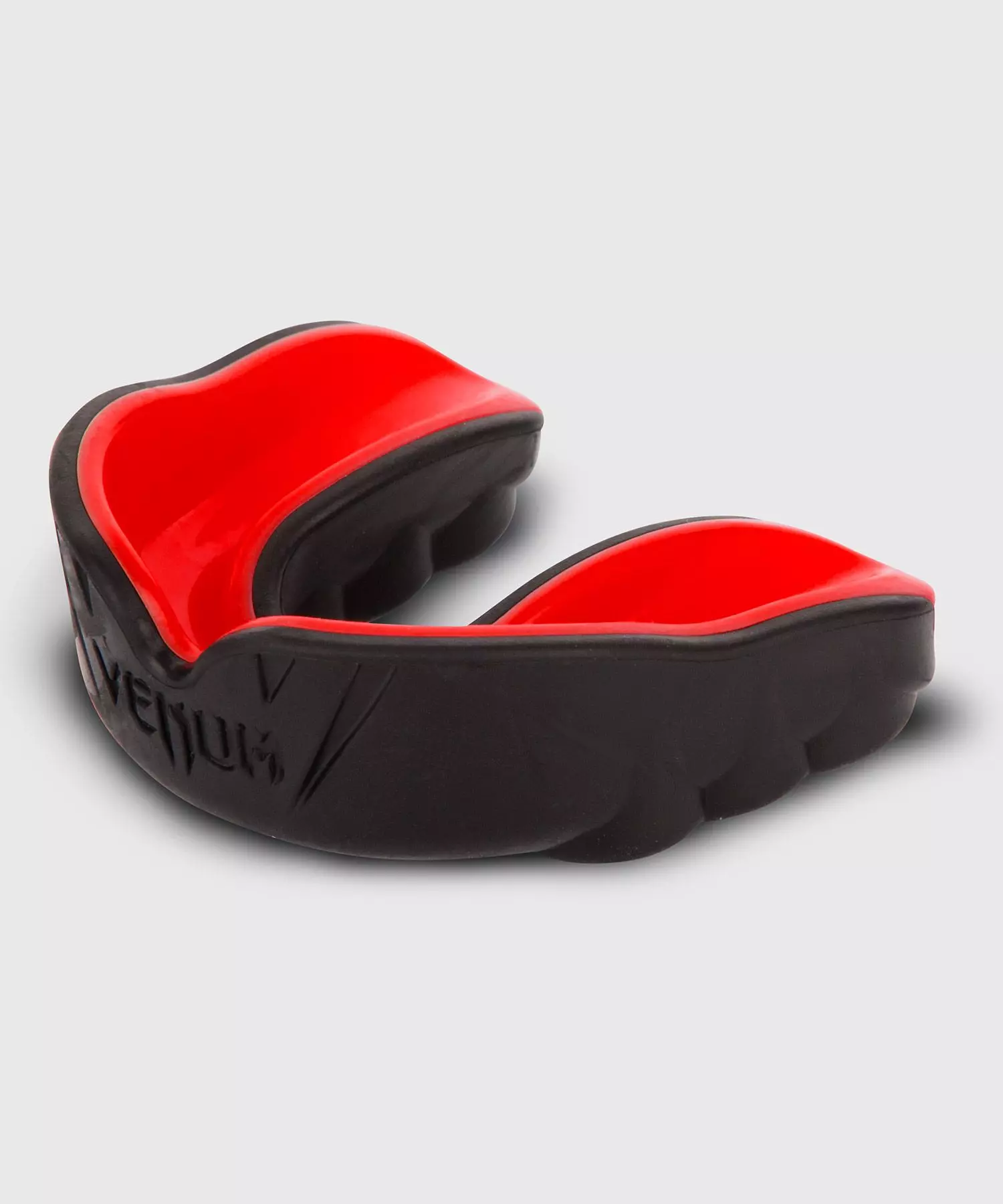 protege-dent-challenger-venum-noir-rouge