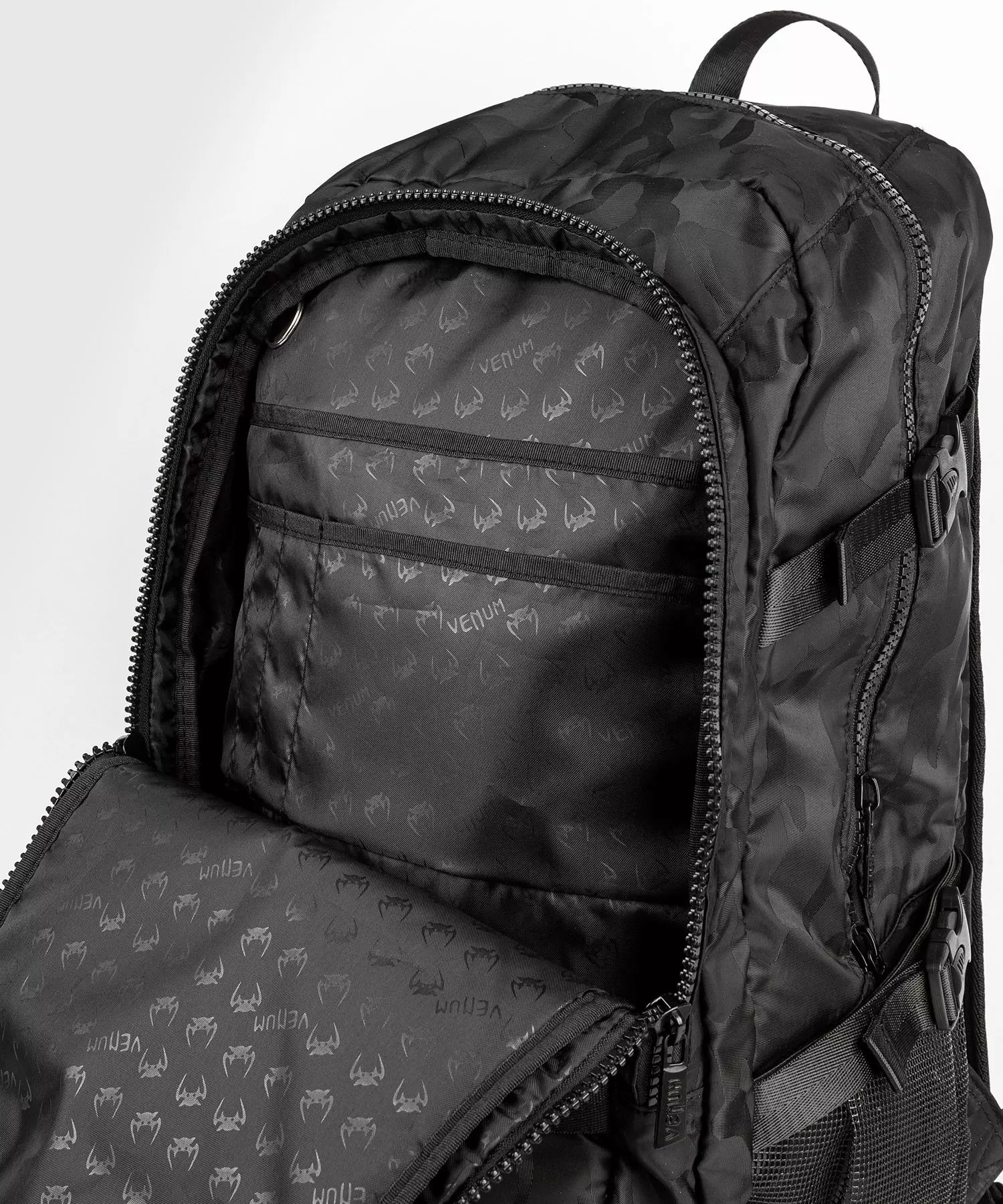 sac-challenger-venum-dark-noir-dark-camo