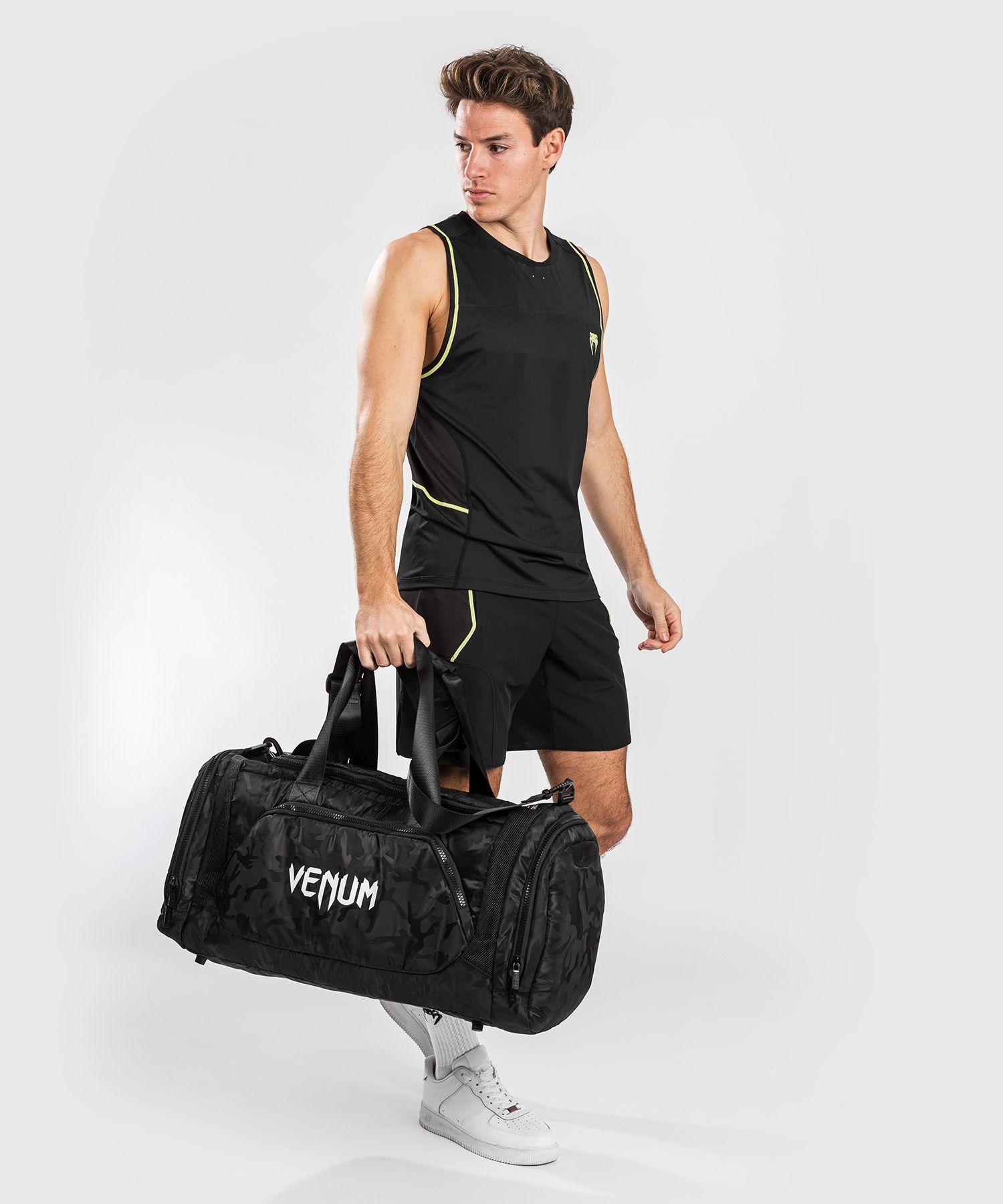 sac-de-sport-trainer-lite-dark-camo-venum