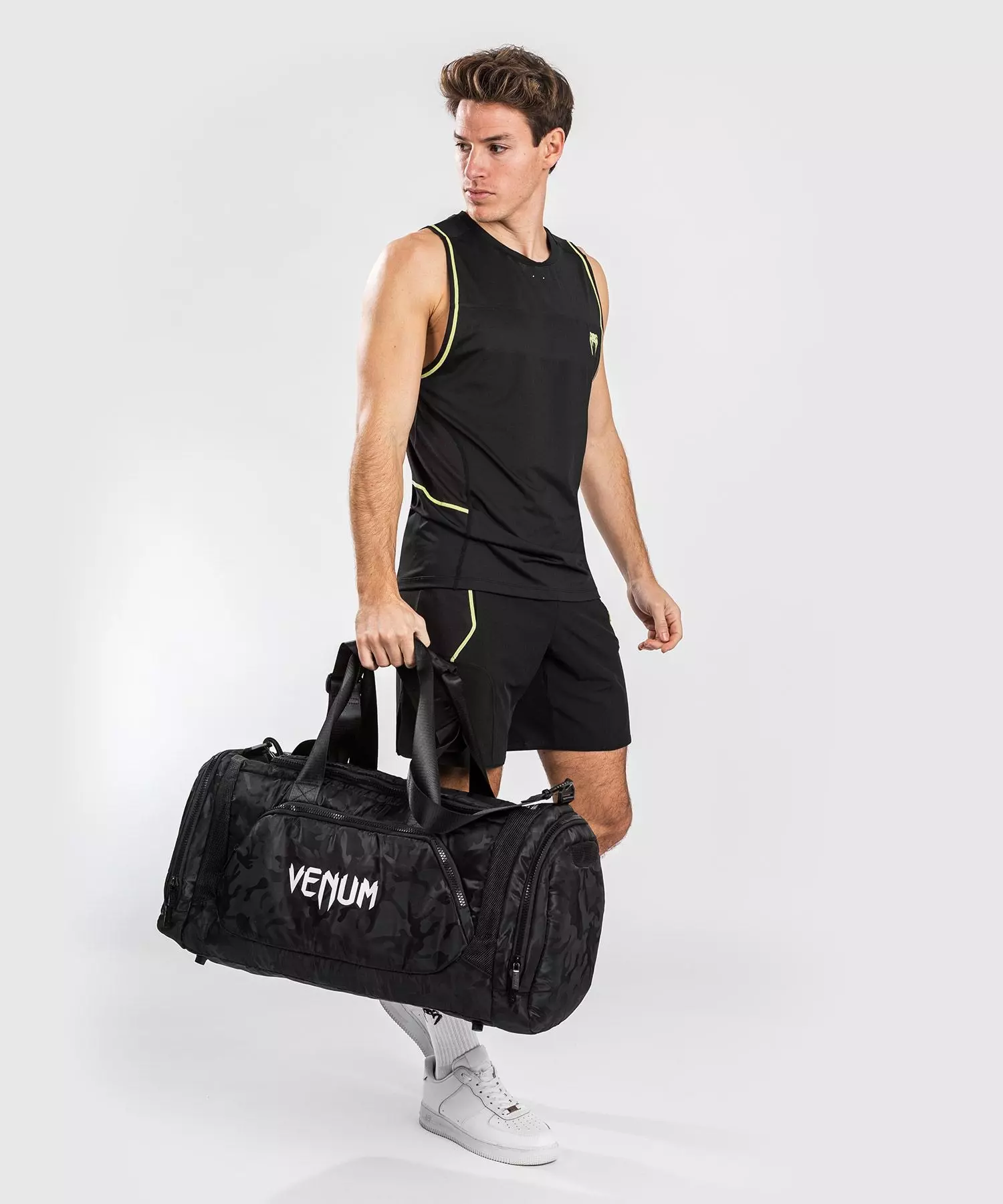 sac-de-sport-trainer-lite-dark-camo-venum