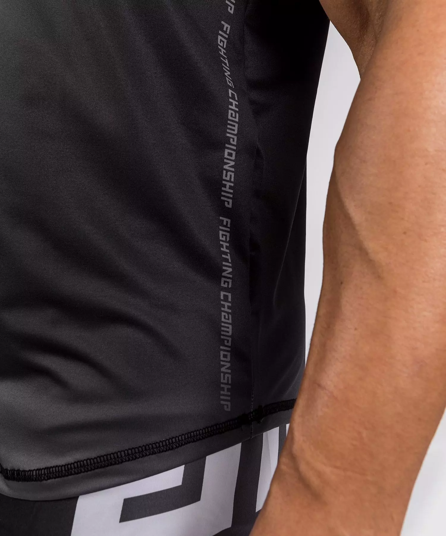 t-shirt-technique-ares-dry-tech-noir-venum