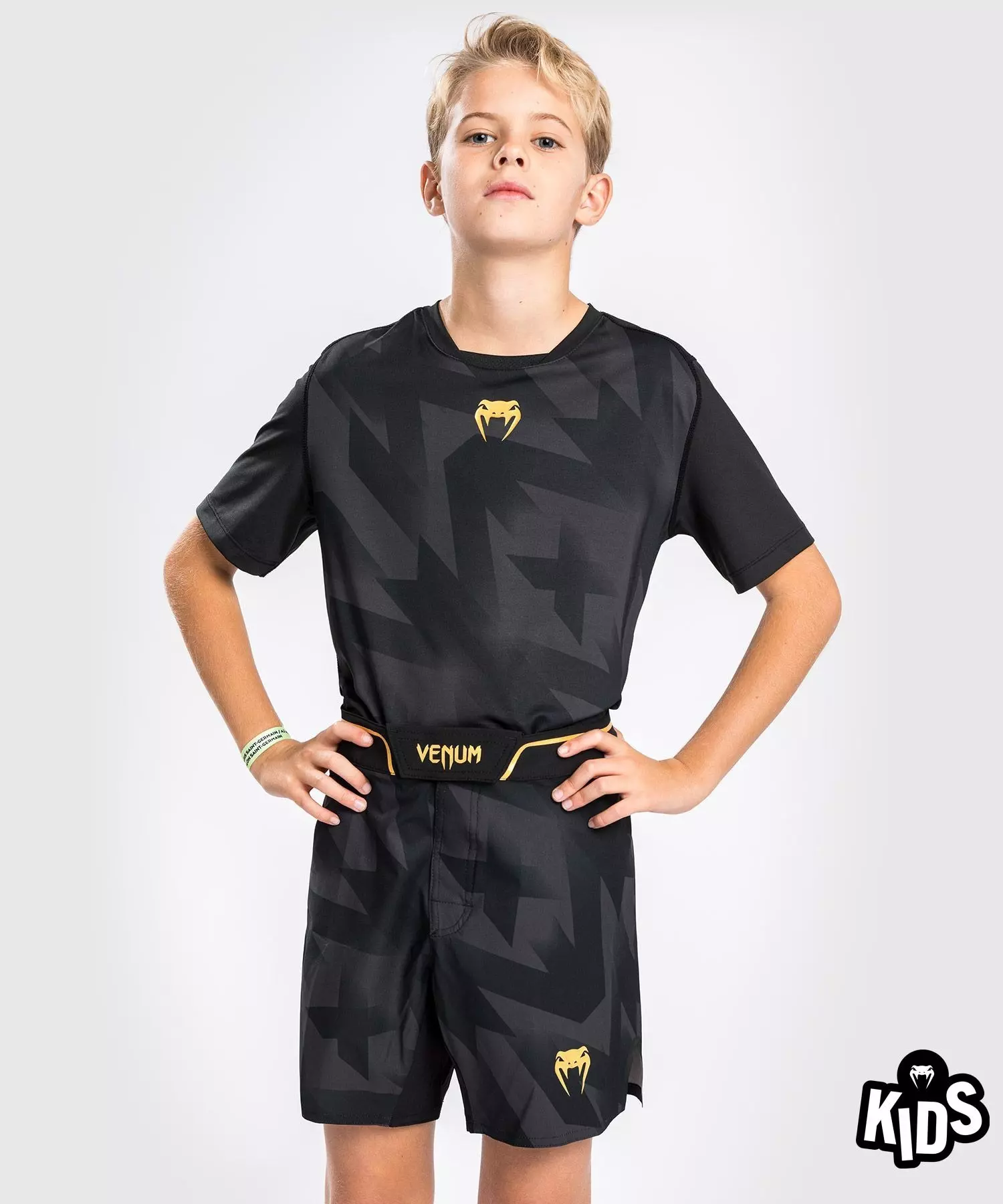 fightshort-boxe-razor-venum-noir-or