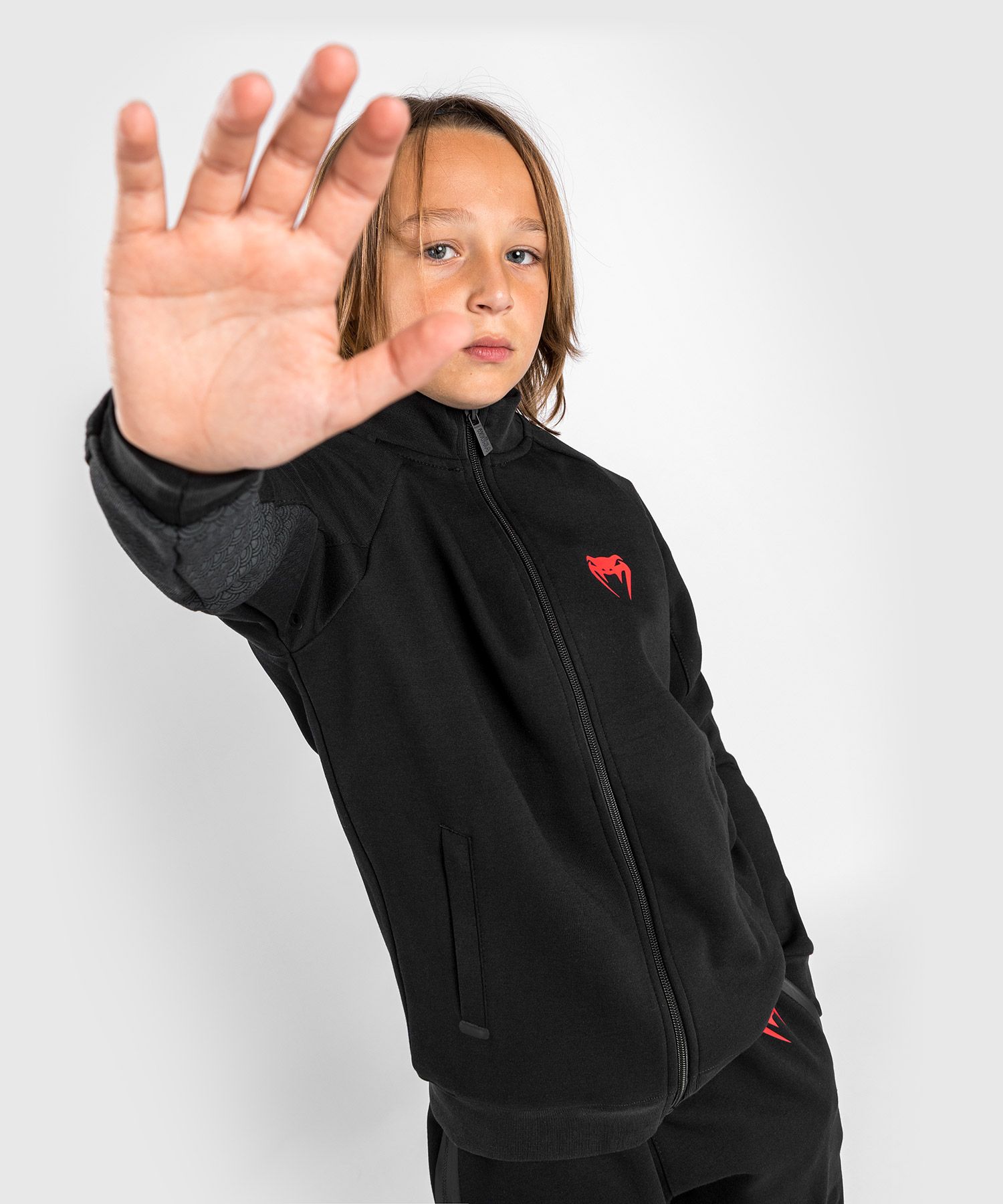 veste-venum-okinawa-enfant-noir