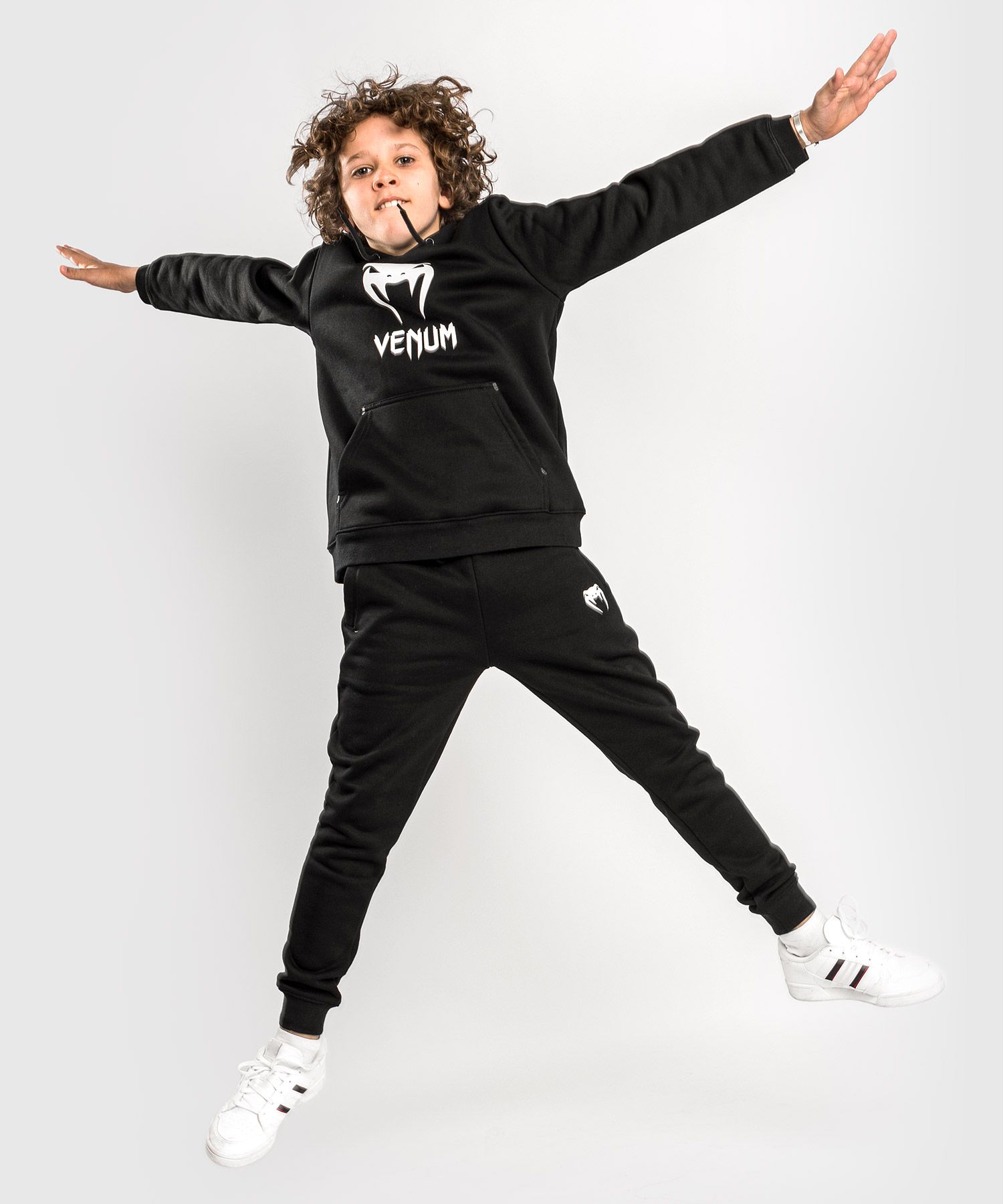 pull-venum-enfant-noir