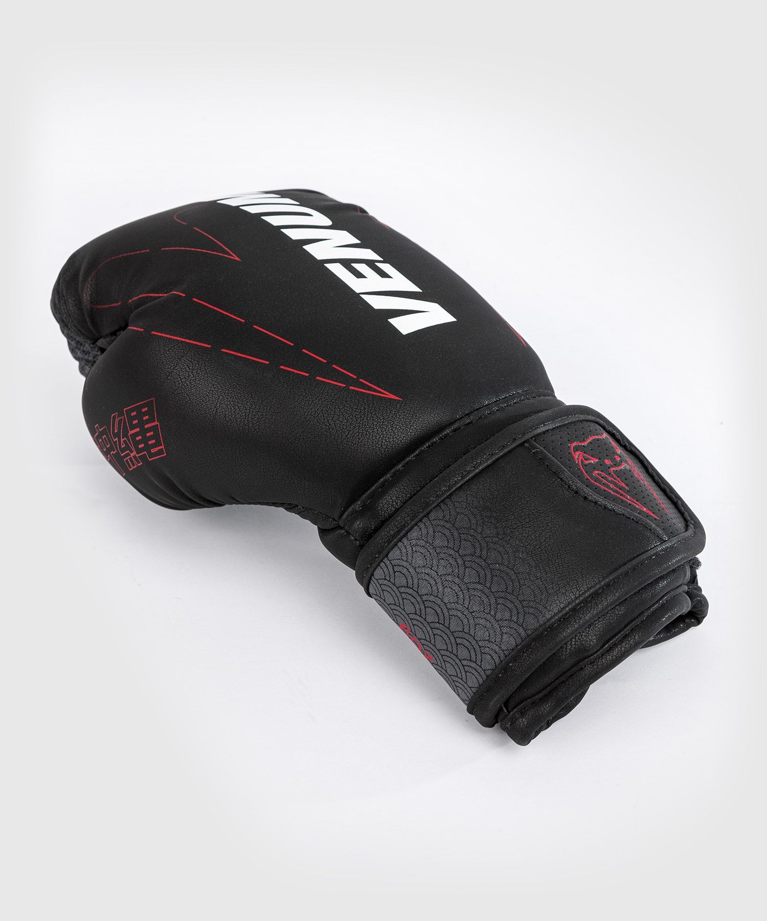 gants-boxe-venum-okinawa-noir-enfant