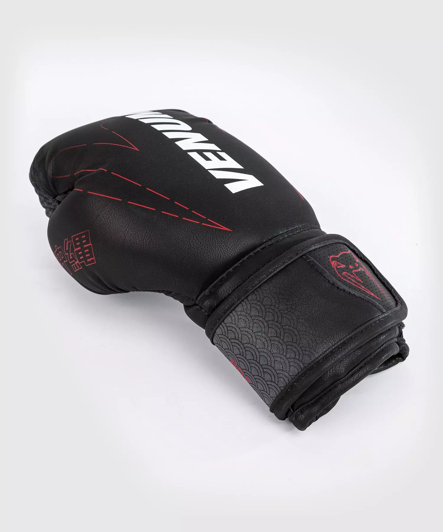 gants-boxe-venum-okinawa-noir-enfant