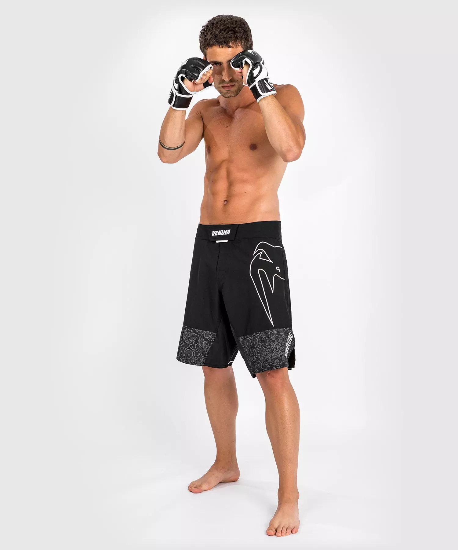 short-mma-venum-light-noir