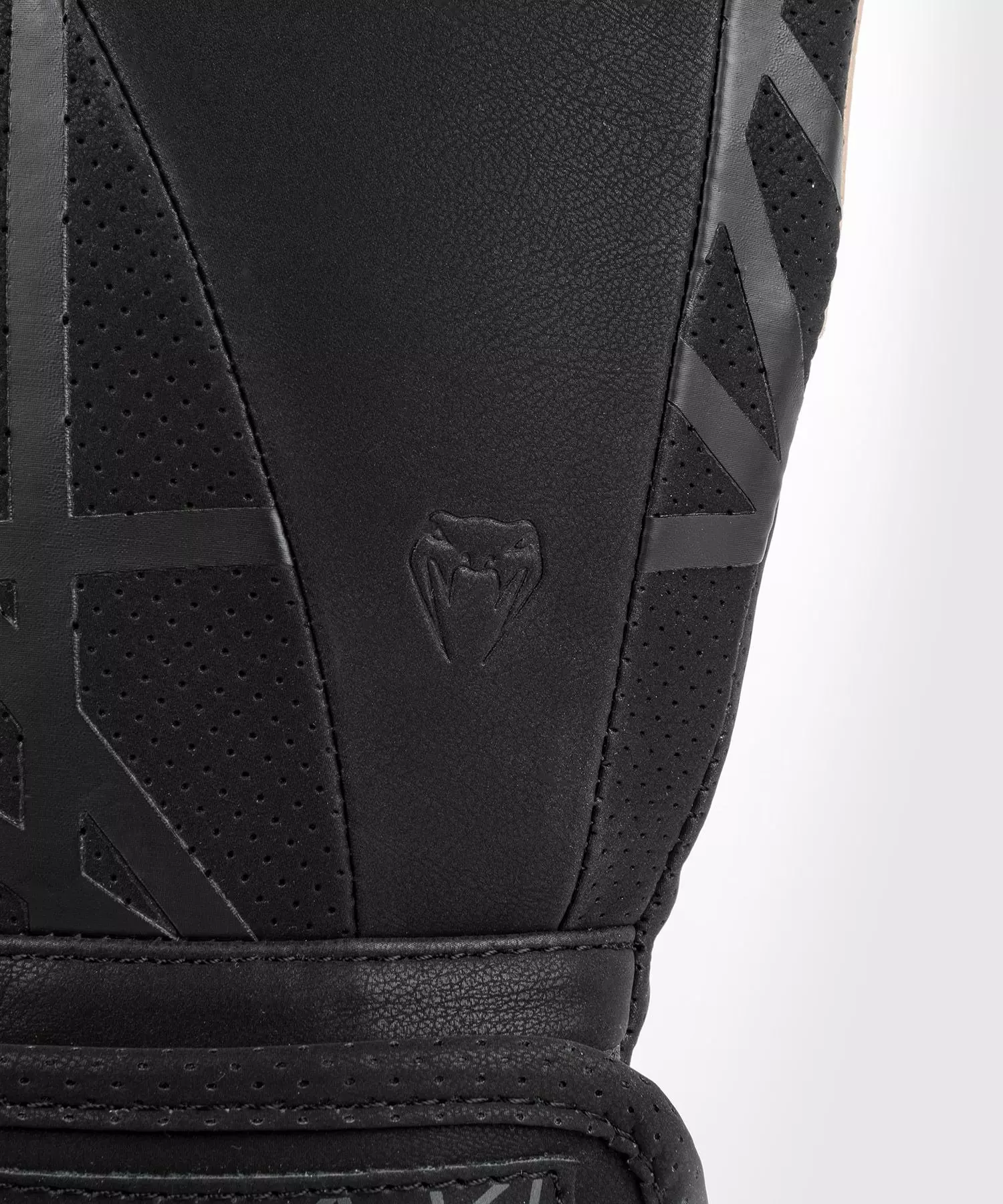 gant-boxe-venum-tecmo-noir-sable