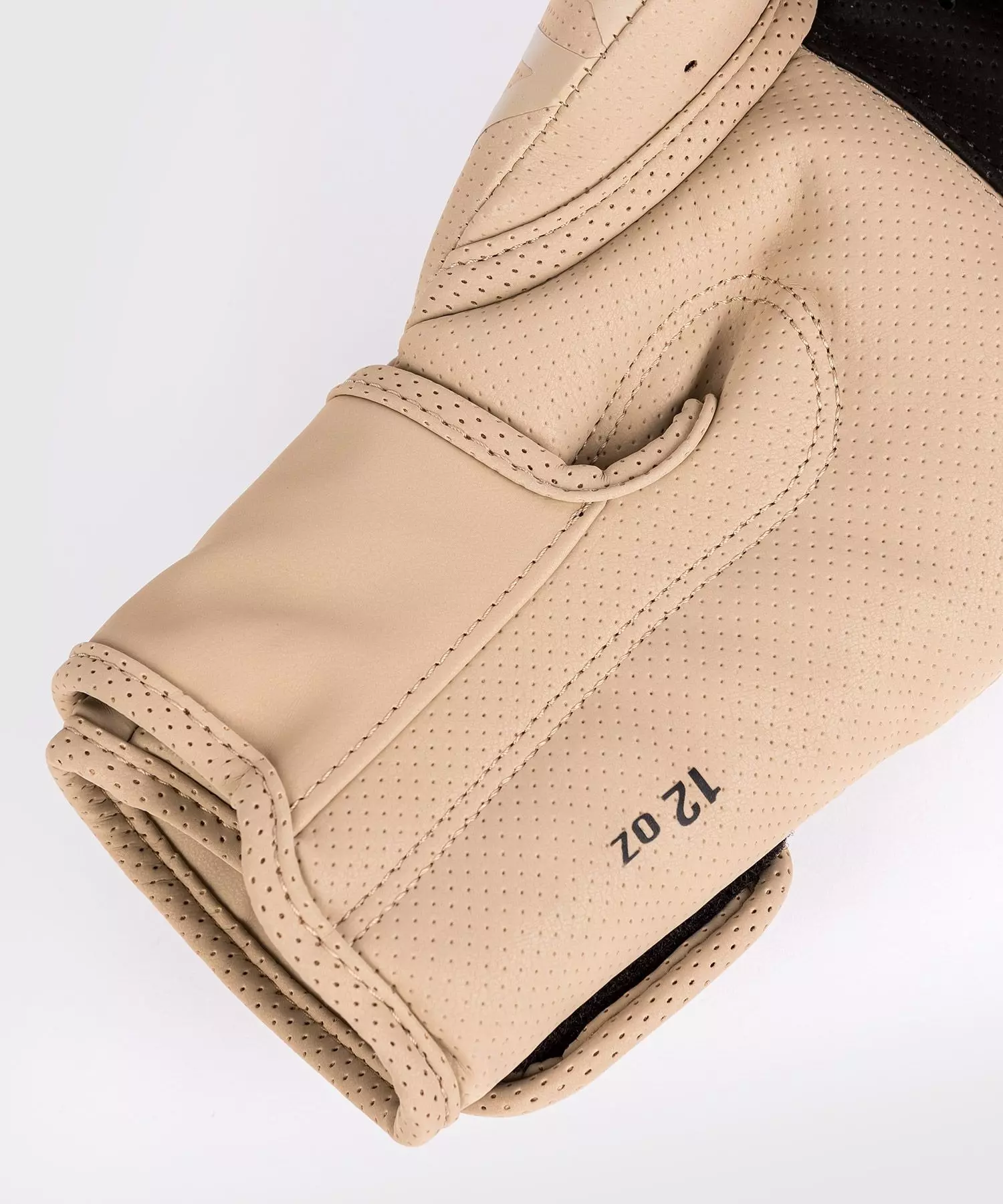 gant-de-boxe-venum-tecmo-beige