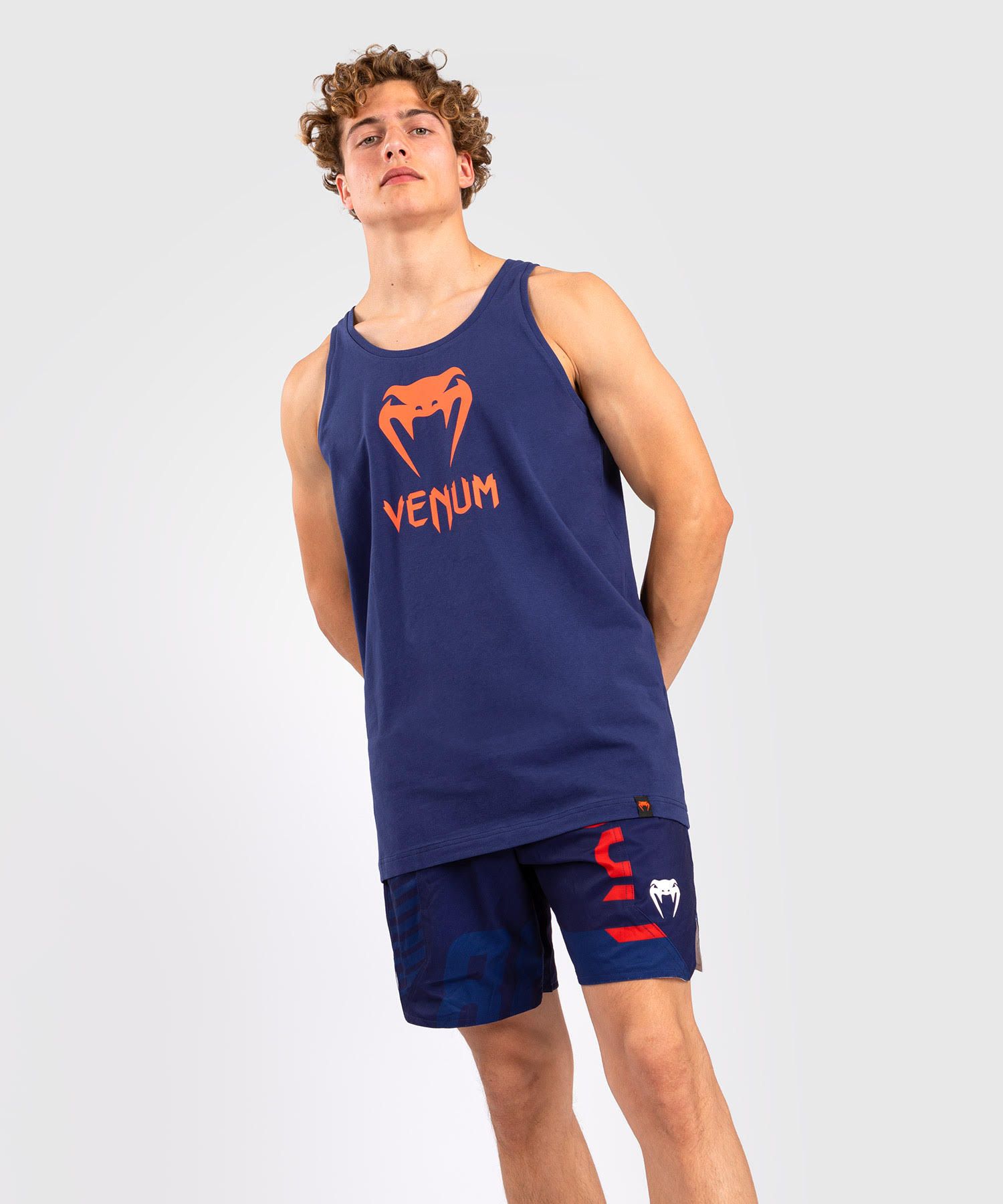 t-shirt-venum-classique-bleu-marine-orange