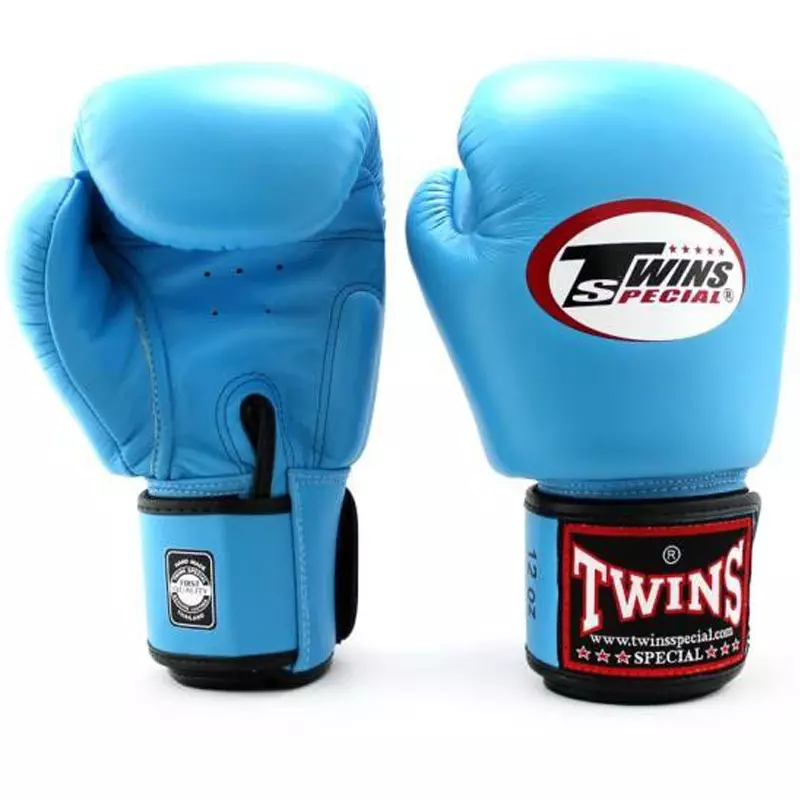 Twins boxing gloves Light blue