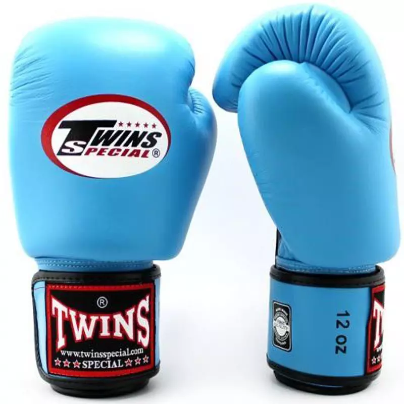 gants-de-boxe-twins-bleu-clair