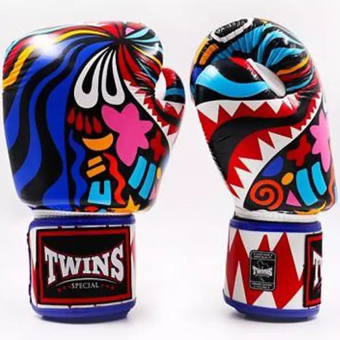 Twins Fantasy 3 boxing gloves