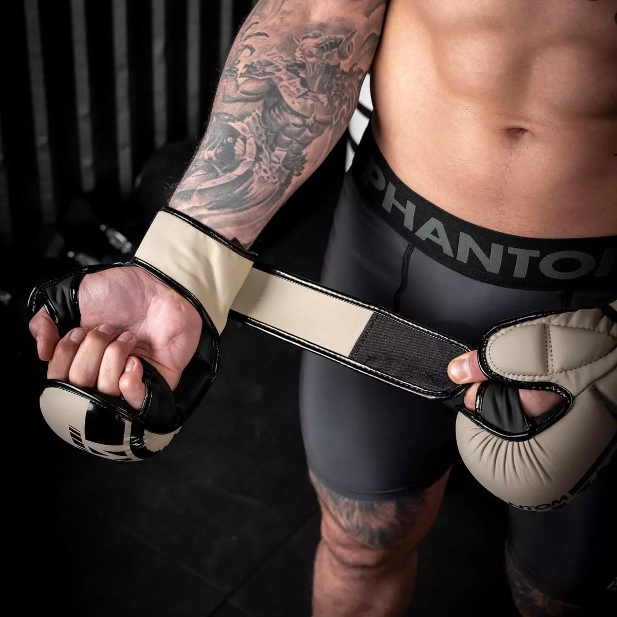 gants-de-mma-phantom-sable-noir