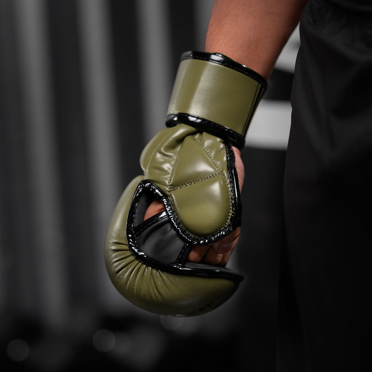 gant-de-mma-phantom-kaki-noir