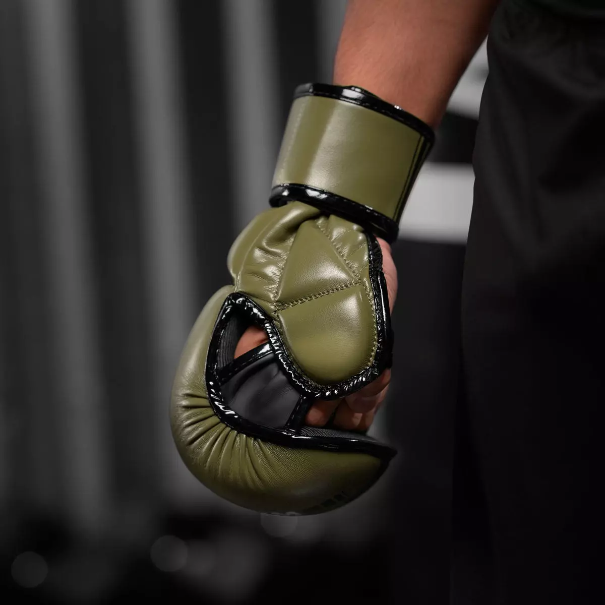 gant-de-mma-phantom-kaki-noir