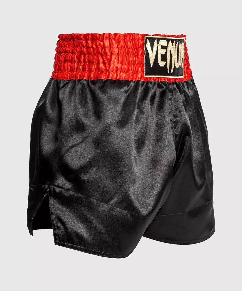 short-de-boxe-thai-noir-rouge-venum