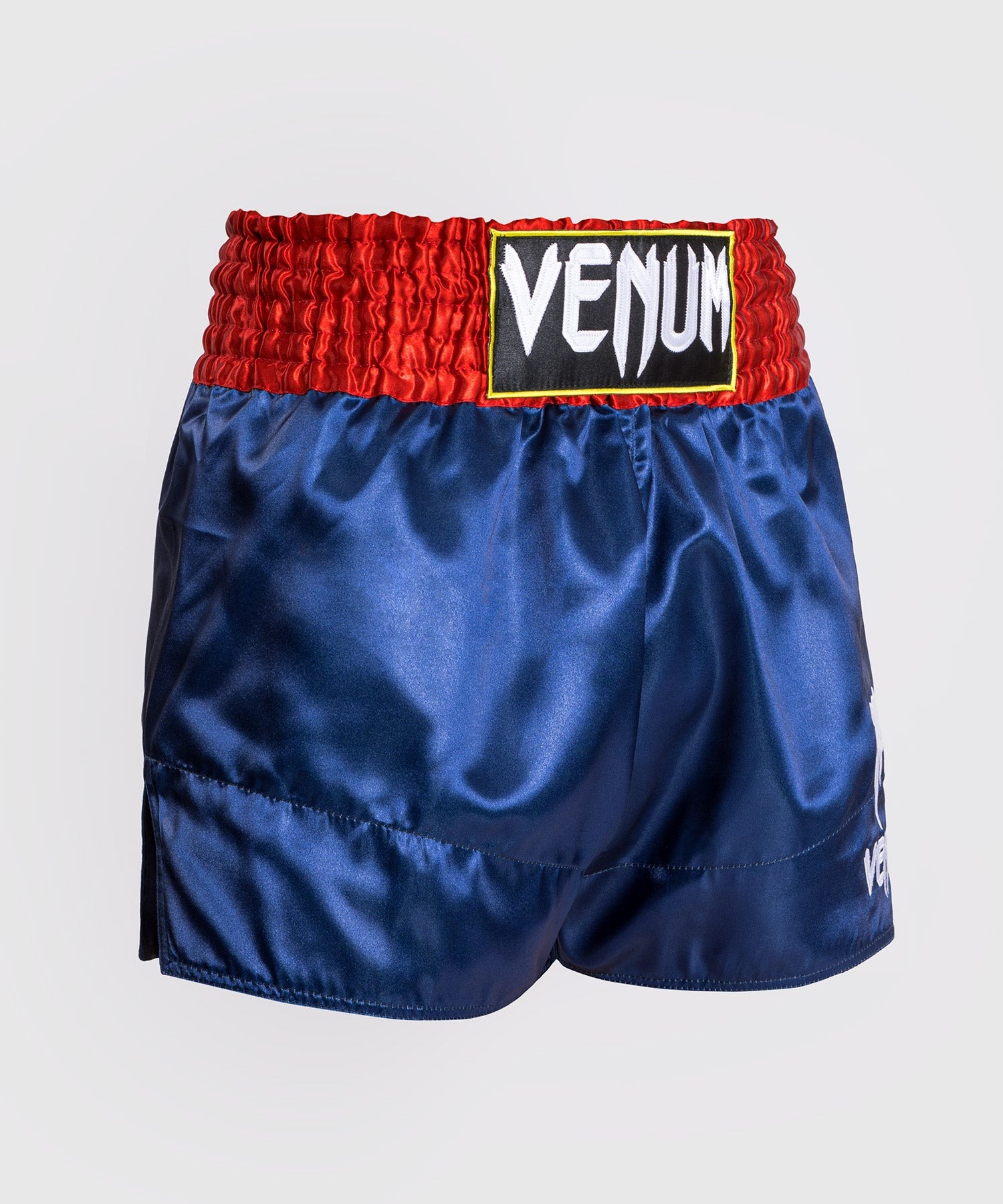 short-de-boxe-thai-bleu-rouge-venum