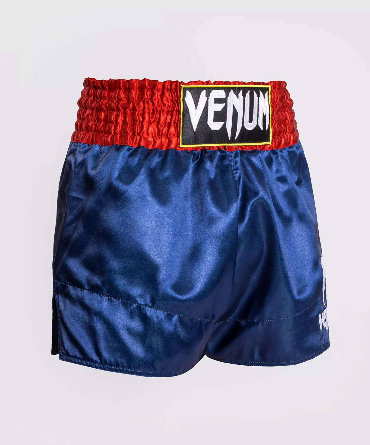 short-de-boxe-thai-bleu-rouge-venum