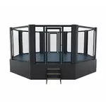 cage_de_mma_sur_podium