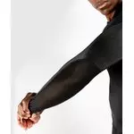 rashguard-manches-longues-venum-noir-03726-126