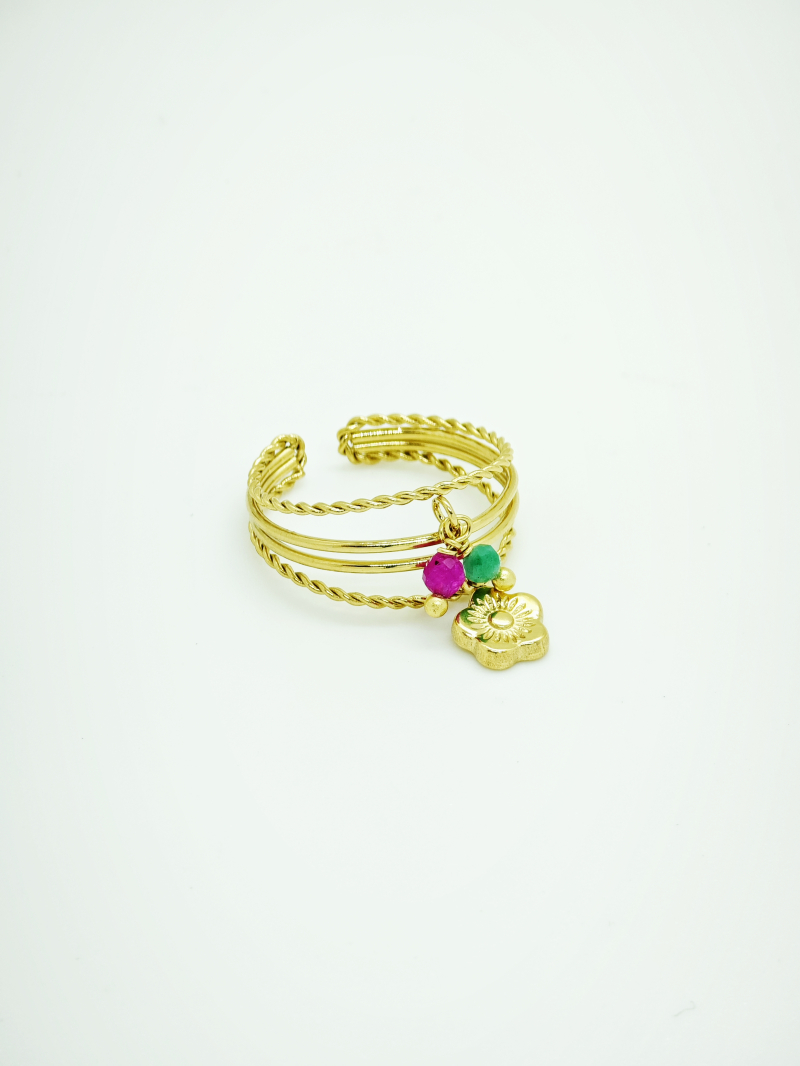 Bague ajustable Jana multi-anneaux perlés et breloques dorées Bella Cosa